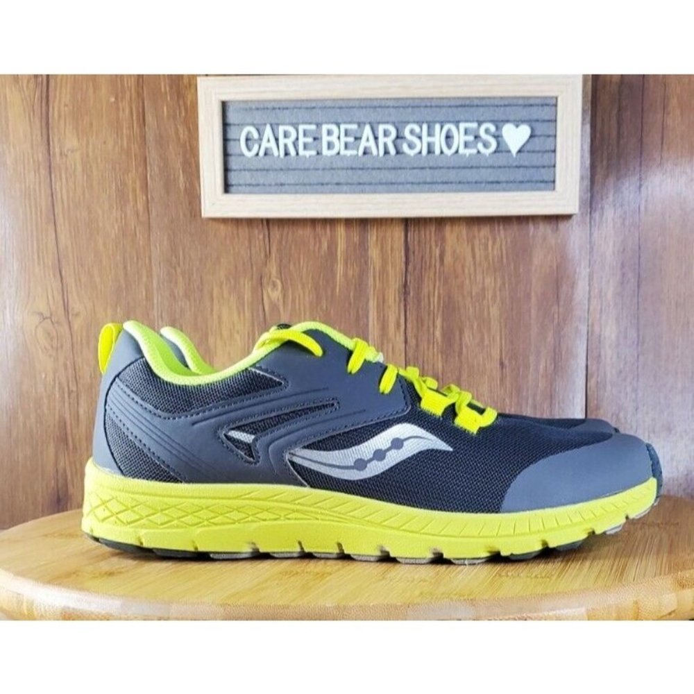 Saucony Cohesion Sport Grey and Citron Green Sneakers Size 6.5Y / WOMENS 8